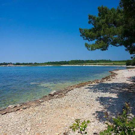Holiday Camping Kastanija.3 Сasa de vacaciones Novigrad Istria